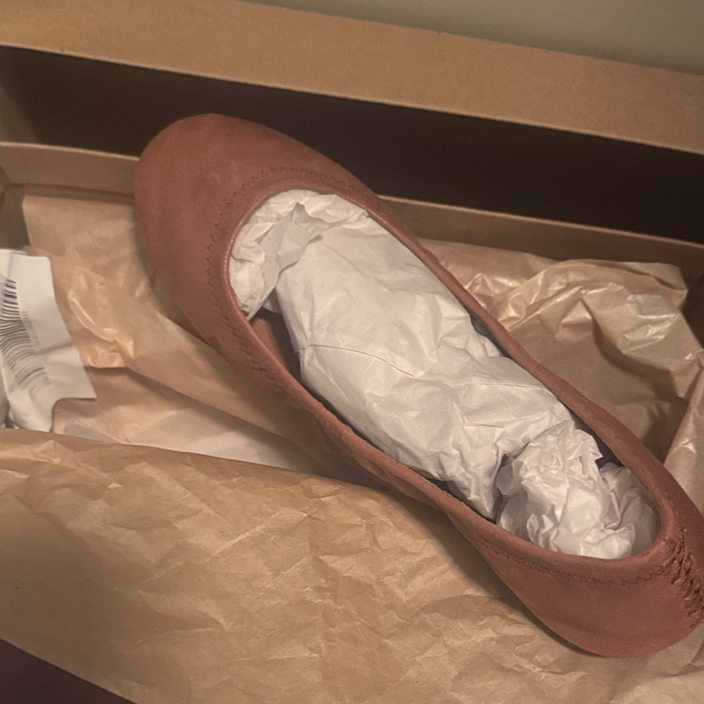 Lucky Brand Women's Tan Ballet Flats
